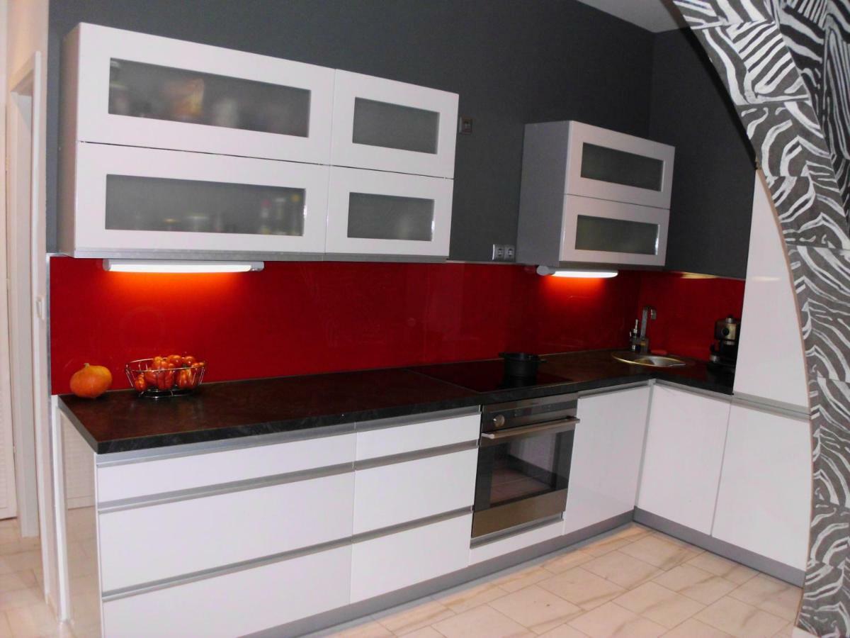 Central Vienna Apartment With Unique 40M2 City Garden & Self Check In Εξωτερικό φωτογραφία
